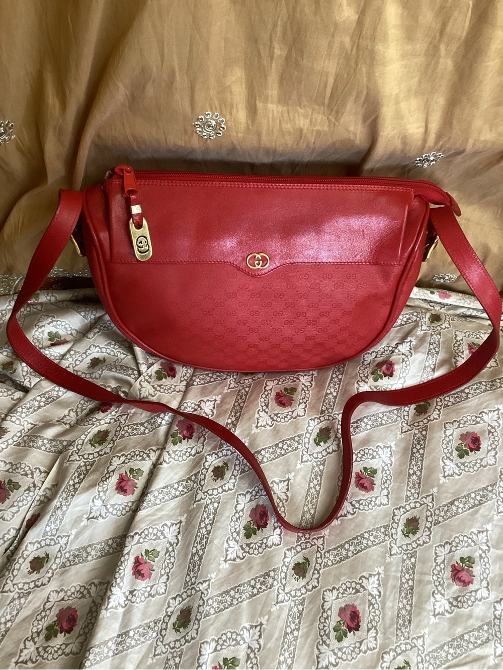 Vintage Gucci Micro-Monogram Red Leather Half-Moon Crossbody Shoulder Bag EUC